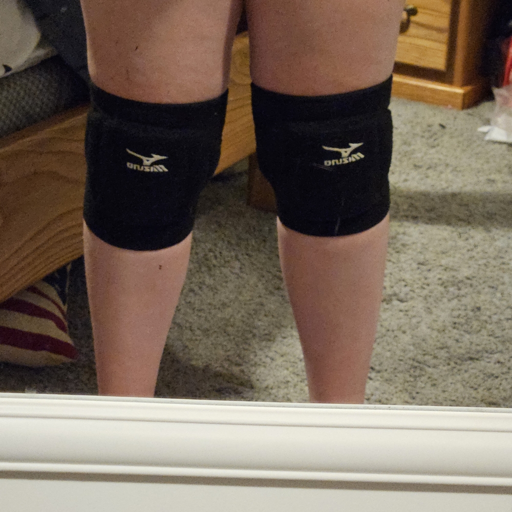 Mizuno Black Knee Pads